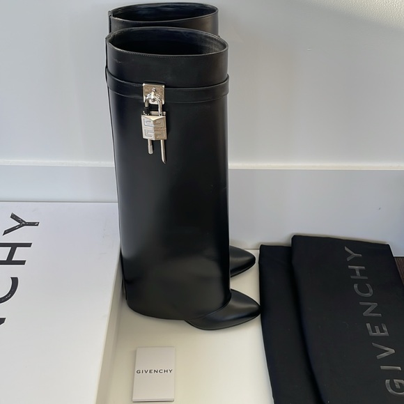 Givenchy Shark Lock Boots in Black Calf Leather size 38.5 - Picture 12 of 14